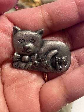 Silver Cat Brooch Pin with Bow Accent